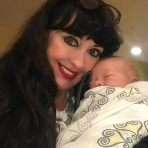 Meet your Posher, Vicki